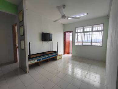 Villa Krystal Partial Furnished 3+1 Bed 2 Bath Block C Skudai