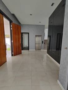 3 Storey Bungalow House WITH LIFT For Rent