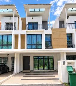 Lake Point Residence