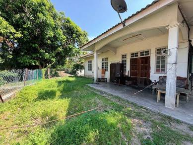Bukit Rambai — Single Storey Corner Lot | For Sale