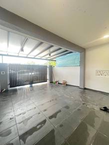 Double Storey Medium Low Cost @ 23 Jalan Berlian 26 Taman Cahaya Masai