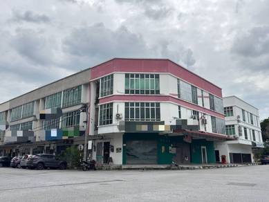 Beside Lotus 🔥 Tasek Bercham Ipoh - Ground Floor Corner Shop