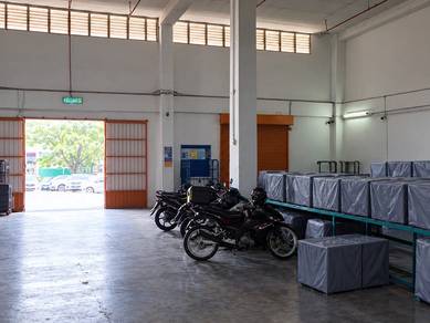 Warehouse / Light Industrial| Harbour Trade Centre|Macallum|Georgetown