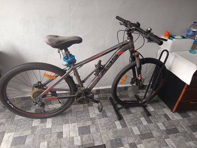 Mountain bike for sale used for 3 years oni