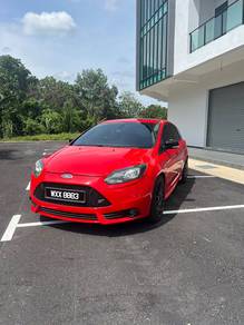 2013 Ford FOCUS 2.0 ST (M)