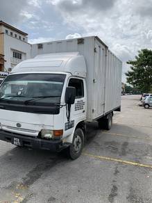 Nissan UD YU 41