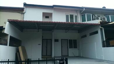 Double Story House for Rent at Taman Pelangi