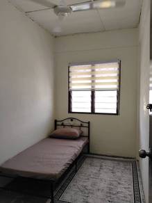 Room-for-rent-Damansara-Damai-Selangor
