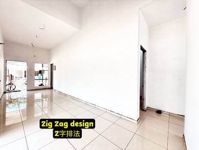 Ayer Tawar single storey terrace nearby Disneyland Ayer Tawar