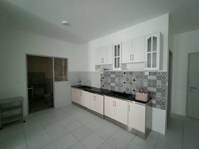 Residensi Sateria 4bedrooms ( Big Partial Furnished unit )