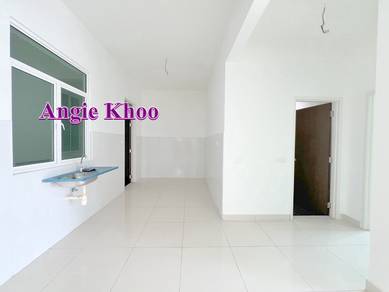 Reflection condo Bayan Lepas 4 Bedroom 2 Car Park 1512sqft Corner unit
