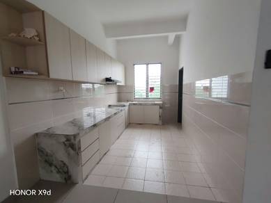Aman Putri Renovated Double storey Terrace, Seksyen U17 Shah Alam.
