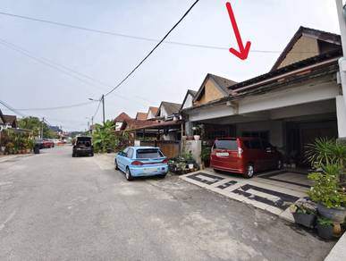 Teres 2 Tingkat ( Lot Tengah )  Lot 144, Gong Limau, Chukai, Kemaman.
