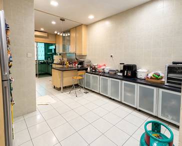 Double Storey Superlink Kota Kemuning (Eria) 25x84, Gated & Guarded