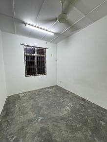 Tmn Setia indah / jln Setia 6 ( Single Storey House ) For Rent