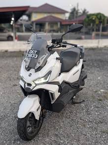 Sym Husky 150 Putih