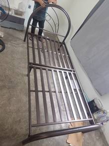 Katil Single untuk dijual sebab nak pindah Rumah 