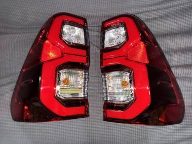 Hilux GR ORIGINAL TAIL LAMP