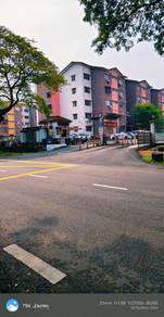 Iris Apartment (Saujana Utama)