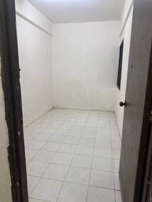 Below Market! Vista Shop Apartment Damansara Damai (Near MRT)