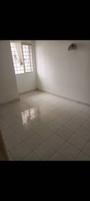 TTDI Room for rent near by menera ken