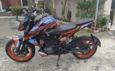 KTM duke 200 V2