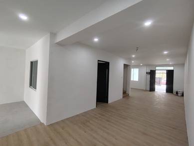 Fully Renovated Capital Garden Double Storey House For Sale at Arang