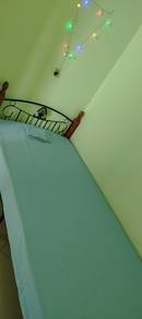 Nice Single Room Window, Male, Seri Puteri Condo, 1Min Cheras lrt