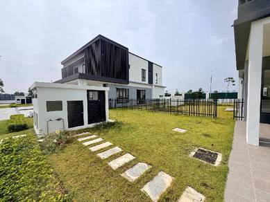 [20 Ft Side Land] 2-storey Semi-d Type Bohemia Eco Sanctuary