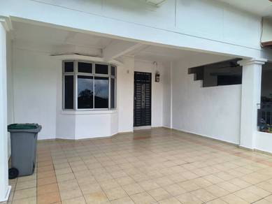 Fully Renovated Double Storey House Taman Universiti Skudai | Freehold