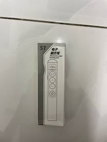 Electronic page turning pen