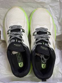 ANTA Cross-Training Shoes – Beige/Black/Green
