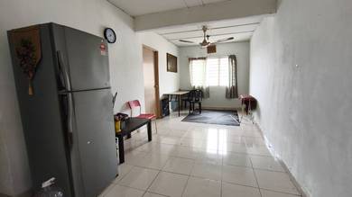 Kelisa Ria Apartment, Sungai Tangkas partly furnish