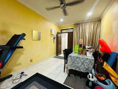 [Renovated] Corner Lot De RoZelle Condominium , sec 10 Kota Damansara
