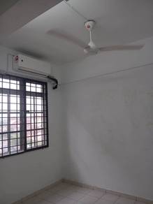 Hata Square Apartment