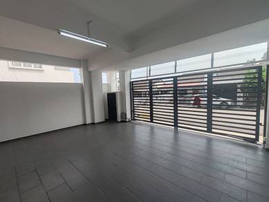 For Rent Double Storey Endlot House Bare unit