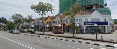 Hot Location-Ground Floor Shop @ Bayan Baru,Prime Frontaga Of Road.