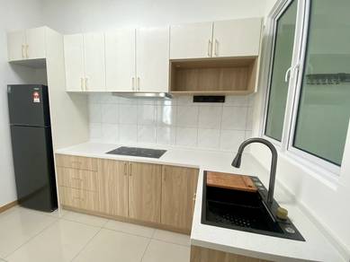 Fully Furnished & Renovated Seaview The Zen with 2 Carparks for Rent