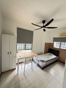 Single Medium Bedroom for Rent @ Warisan Cityview Sunway Velocity