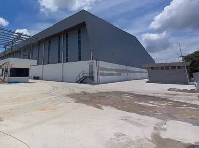 Warehouse factory for rent Ample Space Container Parking nr WCE