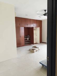 Semi Furnish 4r2b Putra Indah Condo Seri Kembangan Serdang