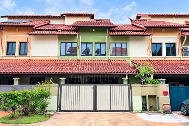 Renovated 2 Storey Superlink House in Bukit Jelutong, Shah Alam.