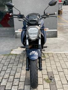 SUZUKI GIXXER 250 tip top MT25 CB250
