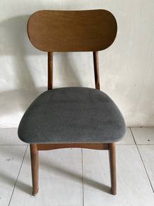Kerusi kayu