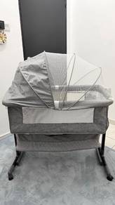 baby cot