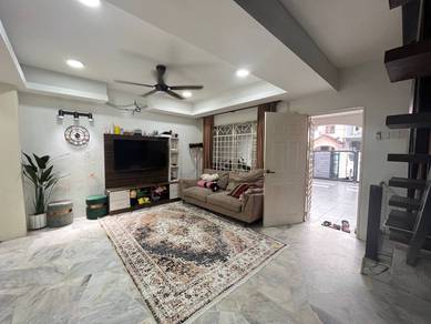 RENOVATED EXTENDED 2 Sty House Taman Puchong Perdana