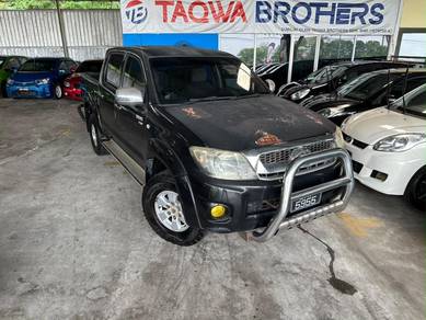 2011 Toyota Hilux 4x4 Double Cab 2.5 (Manual)