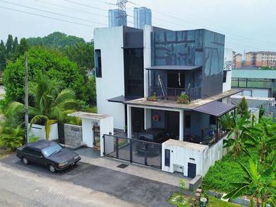 SPACIOUS 2.5 Storey Bungalow, Taman Puchong Prima