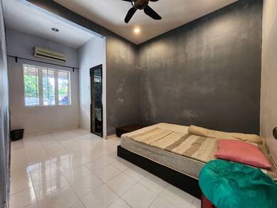 Renovated 1-Storey Seksyen 25 Sri Muda Shah Alam