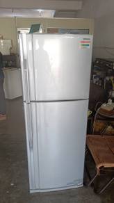 PETISEJUK TOSHIBa 2 pintu